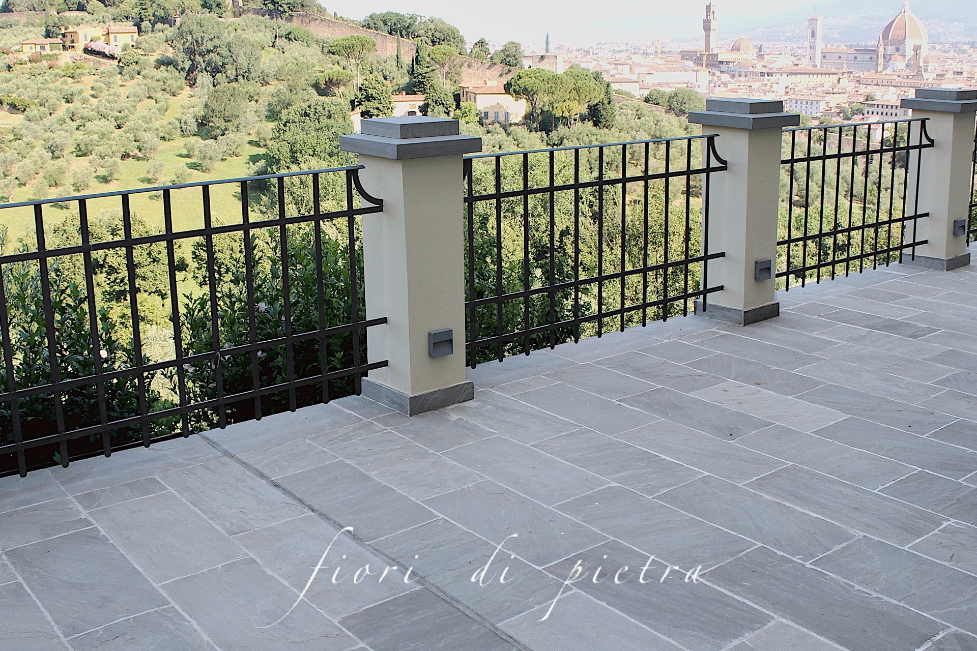 Projects Pavimenti with SAND GREY stone