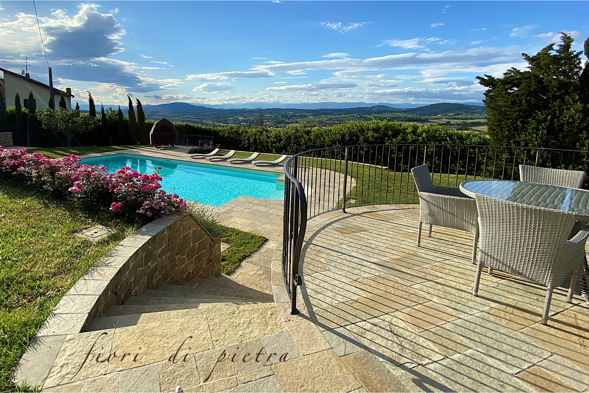 Realizzazione Piscine in pietra IRON BROWN